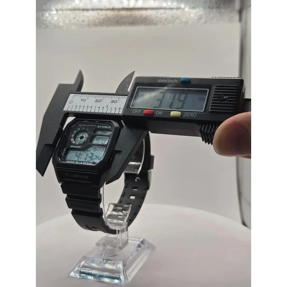 Synoke black digital w-82
